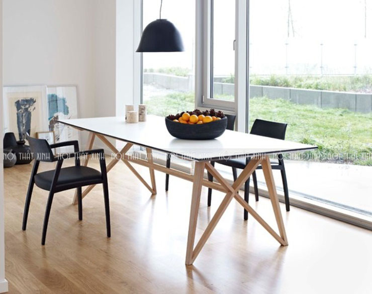 Mẫu bàn ghế phòng ăn màu trắng đen cho ngôi nhà hiện đại